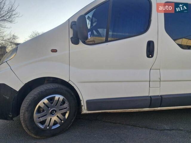Білий Рено Трафік, об'ємом двигуна 2 л та пробігом 287 тис. км за 8500 $, фото 23 на Automoto.ua