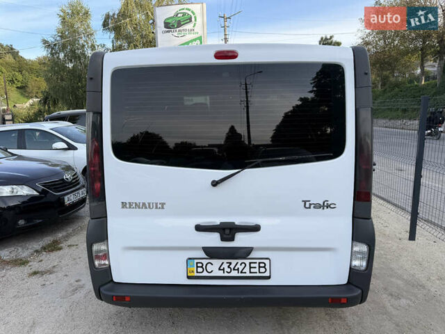 Білий Рено Трафік, об'ємом двигуна 1.9 л та пробігом 217 тис. км за 7999 $, фото 11 на Automoto.ua