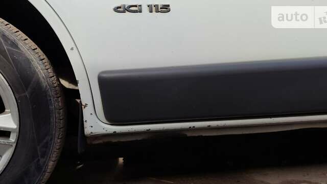 Білий Рено Трафік, об'ємом двигуна 2 л та пробігом 346 тис. км за 8000 $, фото 18 на Automoto.ua