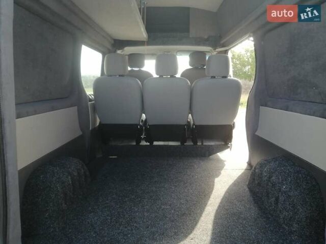 Рено Трафик 2006 в Ровно на Automoto.ua Белый Рено Трафик, объемом двигателя 1.87 л и пробегом 236 тыс. км за 7950 $, фото 9 на Automoto.ua
