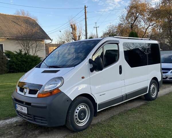 Белый Рено Трафик, объемом двигателя 1.87 л и пробегом 369 тыс. км за 7700 $, фото 1 на Automoto.ua