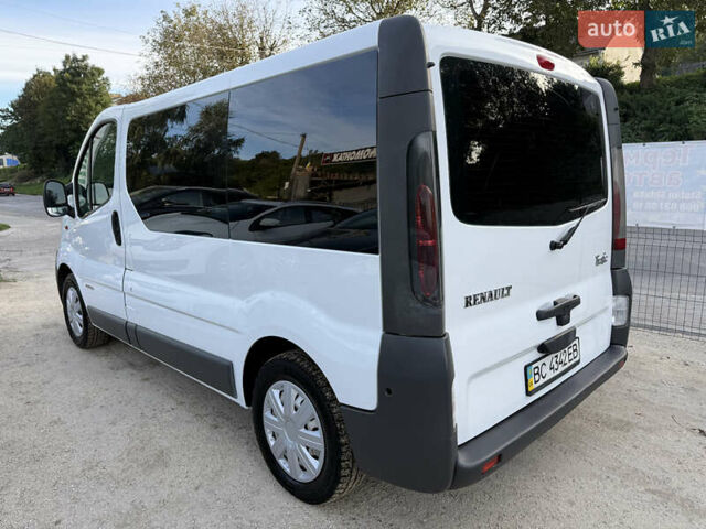 Белый Рено Трафик, объемом двигателя 1.9 л и пробегом 217 тыс. км за 7999 $, фото 9 на Automoto.ua
