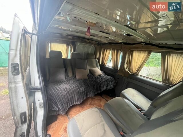 Белый Рено Трафик, объемом двигателя 1.87 л и пробегом 500 тыс. км за 5200 $, фото 8 на Automoto.ua