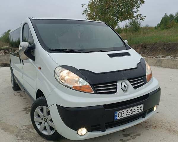 Білий Рено Трафік, об'ємом двигуна 2 л та пробігом 332 тис. км за 9000 $, фото 4 на Automoto.ua