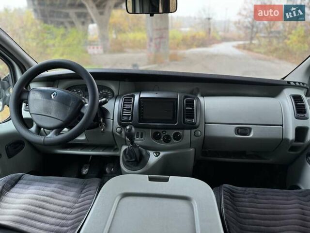 Белый Рено Трафик, объемом двигателя 1.87 л и пробегом 380 тыс. км за 7599 $, фото 11 на Automoto.ua