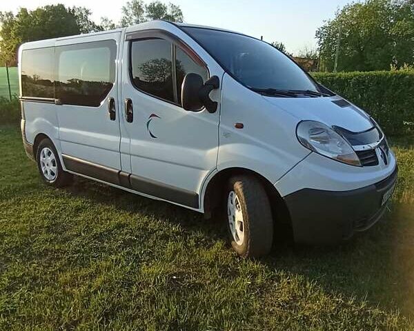 Білий Рено Трафік, об'ємом двигуна 2 л та пробігом 350 тис. км за 7700 $, фото 9 на Automoto.ua