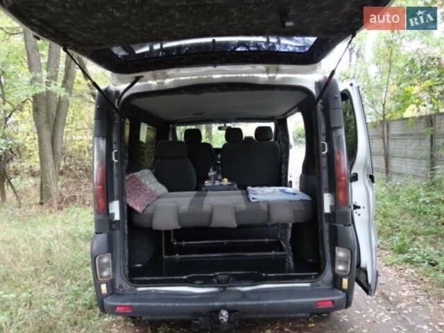 Рено Трафик 2006 в Черкассах на Automoto.ua Белый Рено Трафик, объемом двигателя 1.87 л и пробегом 282 тыс. км за 8300 $, фото 18 на Automoto.ua