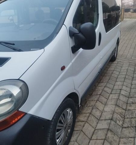 Белый Рено Трафик, объемом двигателя 1.87 л и пробегом 307 тыс. км за 7900 $, фото 2 на Automoto.ua