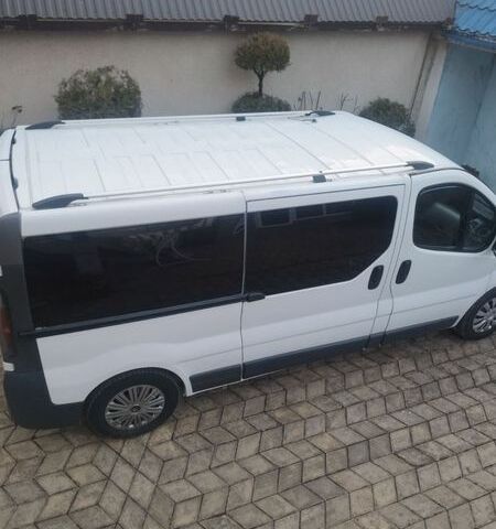 Белый Рено Трафик, объемом двигателя 1.87 л и пробегом 307 тыс. км за 7900 $, фото 5 на Automoto.ua