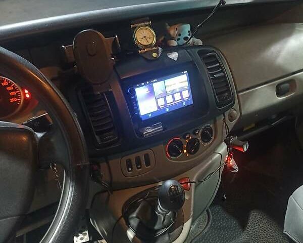 Білий Рено Трафік, об'ємом двигуна 1.87 л та пробігом 302 тис. км за 8800 $, фото 2 на Automoto.ua