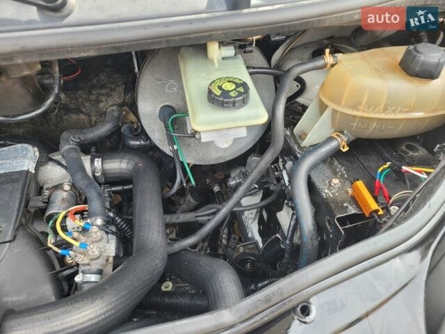 Белый Рено Трафик, объемом двигателя 1.87 л и пробегом 295 тыс. км за 7650 $, фото 61 на Automoto.ua