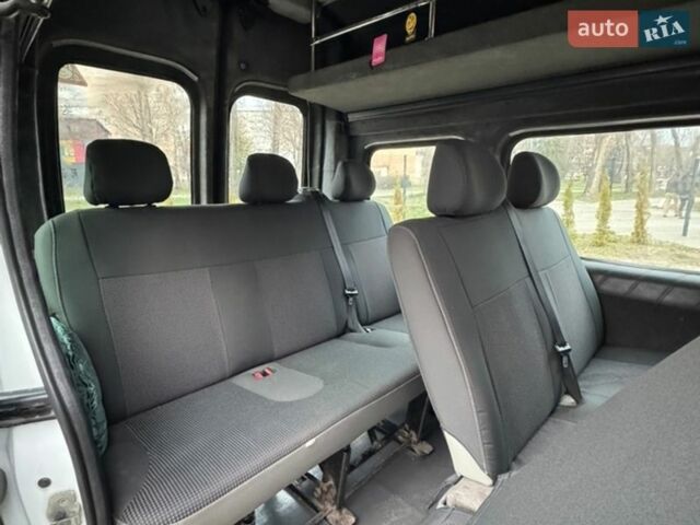Белый Рено Трафик, объемом двигателя 1.9 л и пробегом 425 тыс. км за 5999 $, фото 18 на Automoto.ua