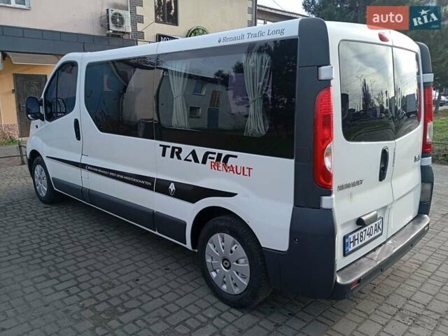 Белый Рено Трафик, объемом двигателя 2 л и пробегом 325 тыс. км за 7700 $, фото 7 на Automoto.ua