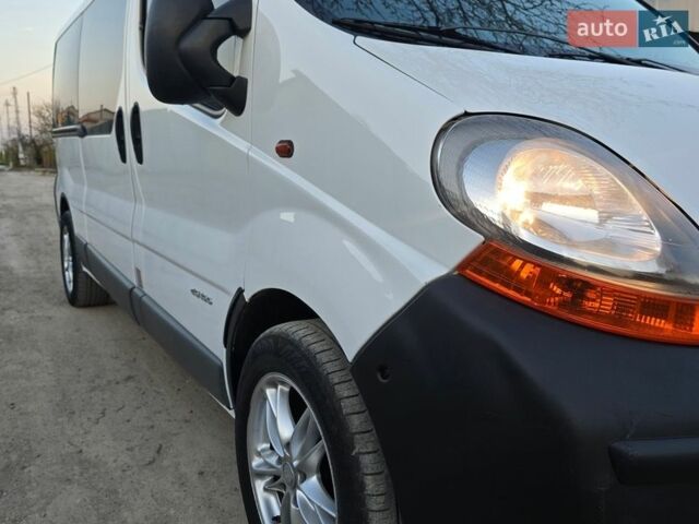 Білий Рено Трафік, об'ємом двигуна 1.9 л та пробігом 273 тис. км за 8900 $, фото 60 на Automoto.ua