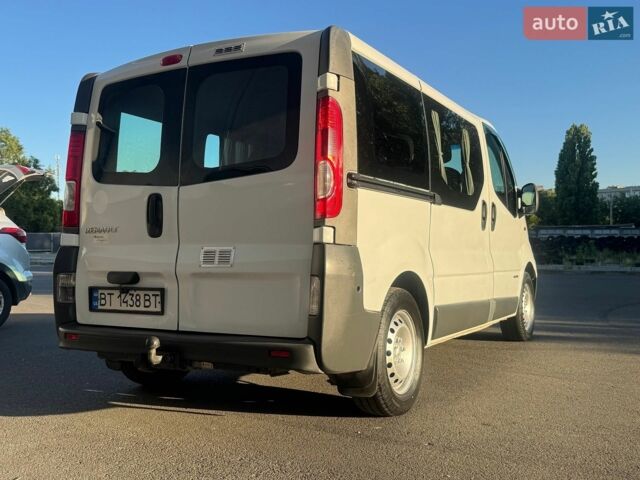 Білий Рено Трафік, об'ємом двигуна 1.87 л та пробігом 288 тис. км за 6950 $, фото 77 на Automoto.ua