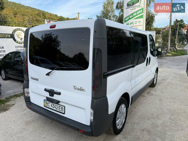 Белый Рено Трафик, объемом двигателя 1.9 л и пробегом 217 тыс. км за 7999 $, фото 12 на Automoto.ua
