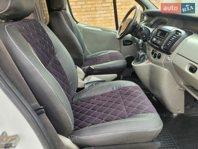 Белый Рено Трафик, объемом двигателя 1.87 л и пробегом 295 тыс. км за 7650 $, фото 52 на Automoto.ua