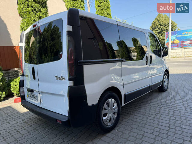 Белый Рено Трафик, объемом двигателя 1.9 л и пробегом 300 тыс. км за 7950 $, фото 8 на Automoto.ua