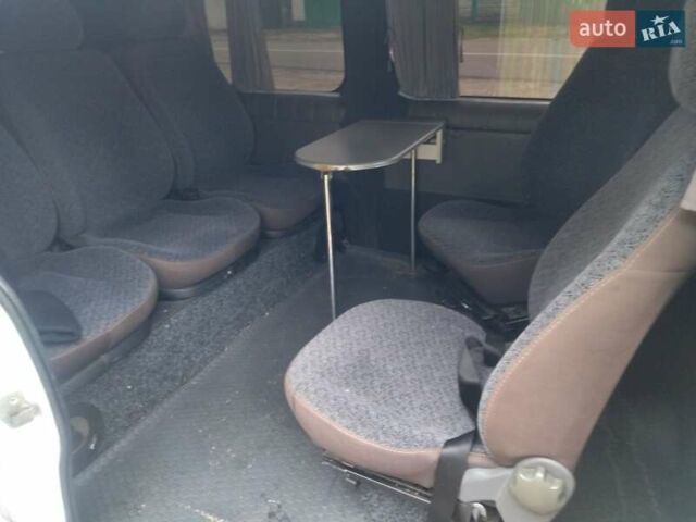 Белый Рено Трафик, объемом двигателя 2 л и пробегом 311 тыс. км за 7600 $, фото 7 на Automoto.ua