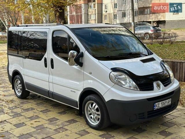 Белый Рено Трафик, объемом двигателя 2 л и пробегом 250 тыс. км за 8700 $, фото 23 на Automoto.ua