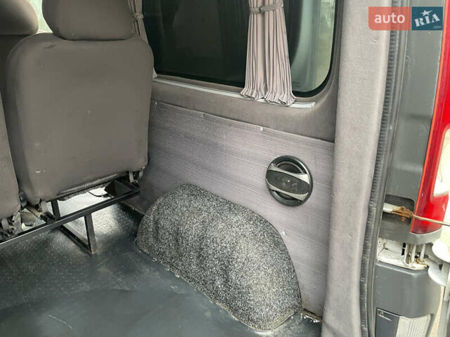 Белый Рено Трафик, объемом двигателя 1.9 л и пробегом 327 тыс. км за 8450 $, фото 18 на Automoto.ua