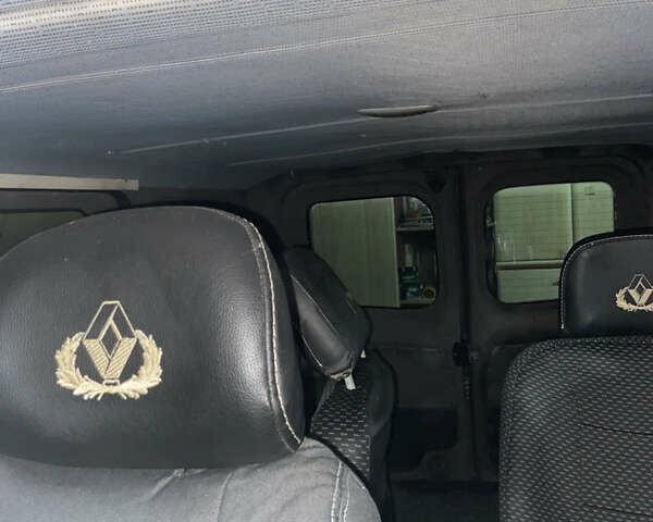 Білий Рено Трафік, об'ємом двигуна 2 л та пробігом 326 тис. км за 6850 $, фото 25 на Automoto.ua