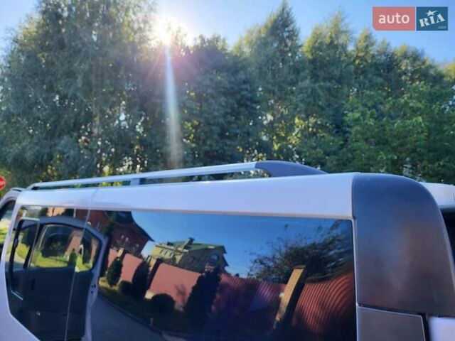 Білий Рено Трафік, об'ємом двигуна 2 л та пробігом 228 тис. км за 9400 $, фото 54 на Automoto.ua