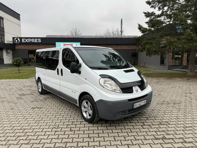 Белый Рено Трафик, объемом двигателя 2 л и пробегом 385 тыс. км за 8500 $, фото 22 на Automoto.ua