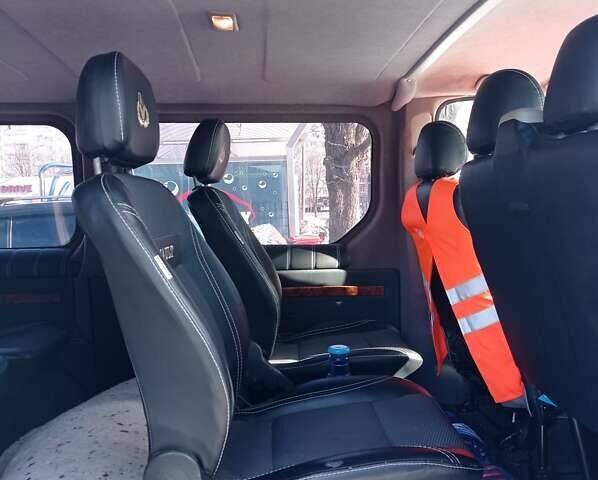 Білий Рено Трафік, об'ємом двигуна 2 л та пробігом 230 тис. км за 9500 $, фото 1 на Automoto.ua