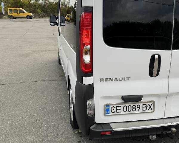 Білий Рено Трафік, об'ємом двигуна 2 л та пробігом 332 тис. км за 9199 $, фото 4 на Automoto.ua