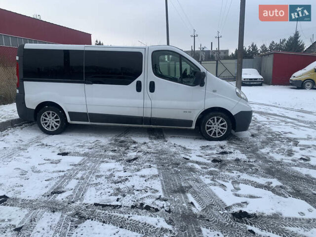 Белый Рено Трафик, объемом двигателя 2 л и пробегом 327 тыс. км за 9900 $, фото 10 на Automoto.ua