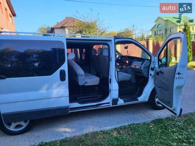 Білий Рено Трафік, об'ємом двигуна 2 л та пробігом 228 тис. км за 9400 $, фото 67 на Automoto.ua