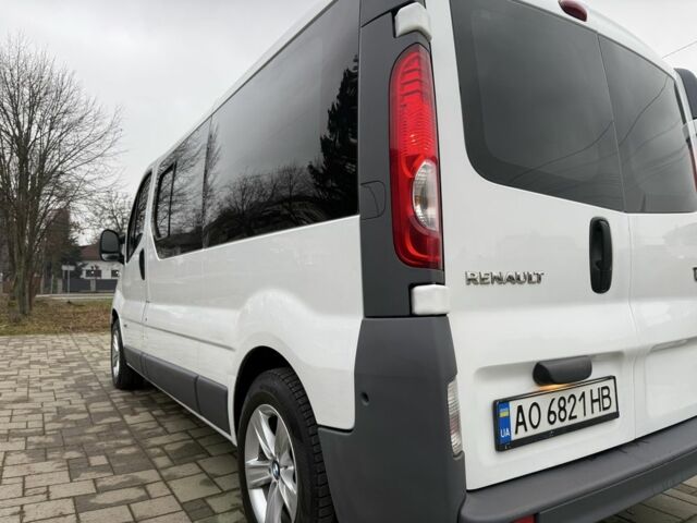 Белый Рено Трафик, объемом двигателя 2 л и пробегом 385 тыс. км за 8500 $, фото 14 на Automoto.ua