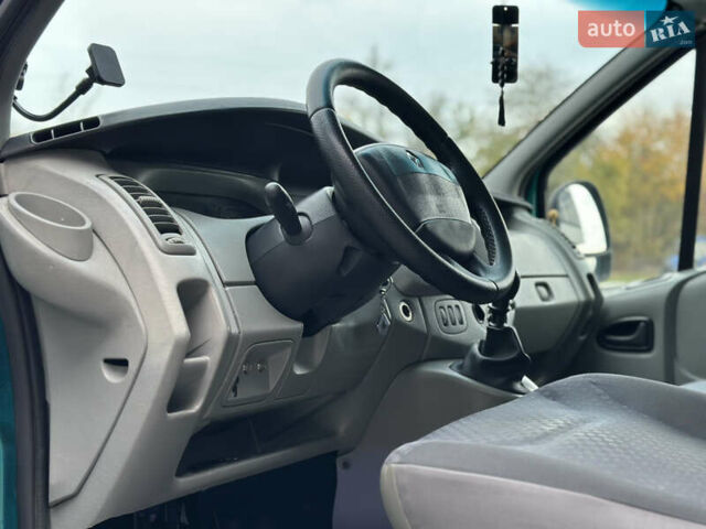 Рено Трафик 2007 в Черновцах на Automoto.ua Белый Рено Трафик, объемом двигателя 2 л и пробегом 400 тыс. км за 8000 $, фото 11 на Automoto.ua