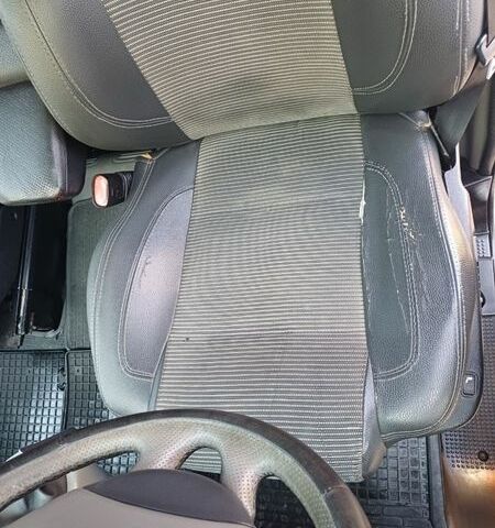 Білий Рено Трафік, об'ємом двигуна 2.5 л та пробігом 478 тис. км за 8400 $, фото 18 на Automoto.ua