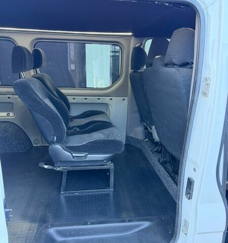 Белый Рено Трафик, объемом двигателя 2 л и пробегом 269 тыс. км за 8600 $, фото 26 на Automoto.ua