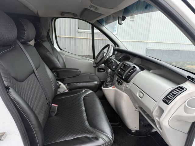 Белый Рено Трафик, объемом двигателя 2 л и пробегом 385 тыс. км за 8500 $, фото 16 на Automoto.ua