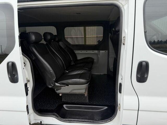 Белый Рено Трафик, объемом двигателя 2 л и пробегом 385 тыс. км за 8500 $, фото 17 на Automoto.ua