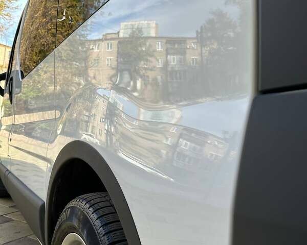 Белый Рено Трафик, объемом двигателя 2 л и пробегом 250 тыс. км за 8700 $, фото 20 на Automoto.ua