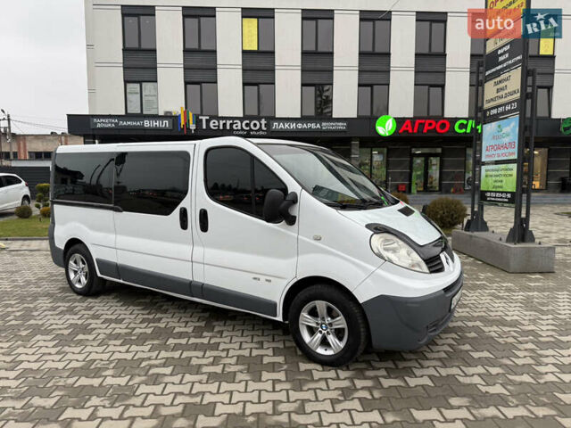 Білий Рено Трафік, об'ємом двигуна 2 л та пробігом 385 тис. км за 8500 $, фото 16 на Automoto.ua