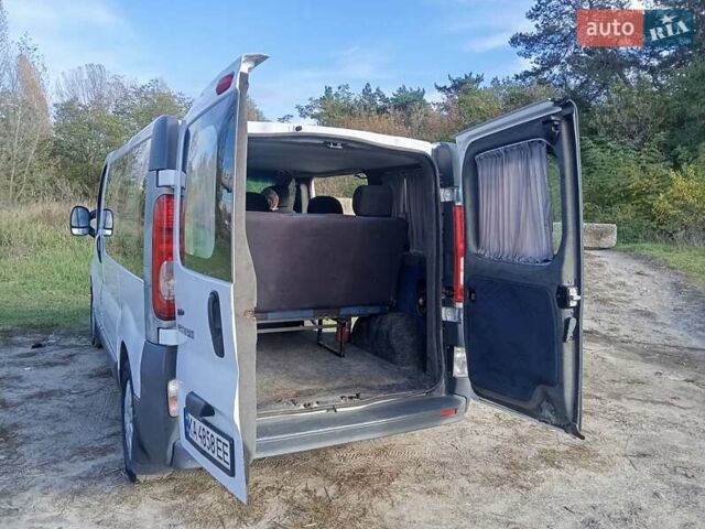 Білий Рено Трафік, об'ємом двигуна 2 л та пробігом 250 тис. км за 7500 $, фото 5 на Automoto.ua