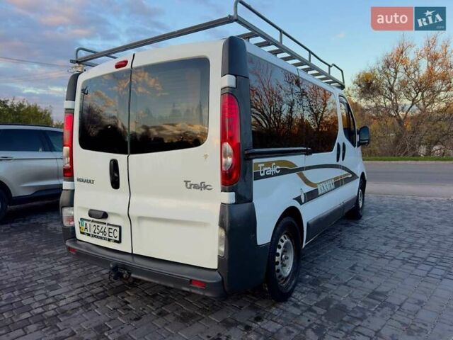 Белый Рено Трафик, объемом двигателя 2 л и пробегом 412 тыс. км за 8500 $, фото 3 на Automoto.ua