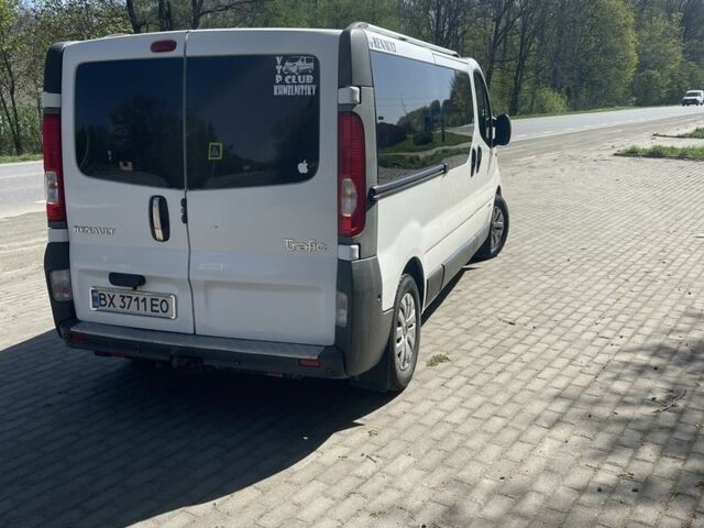 Белый Рено Трафик, объемом двигателя 2 л и пробегом 352 тыс. км за 9300 $, фото 3 на Automoto.ua