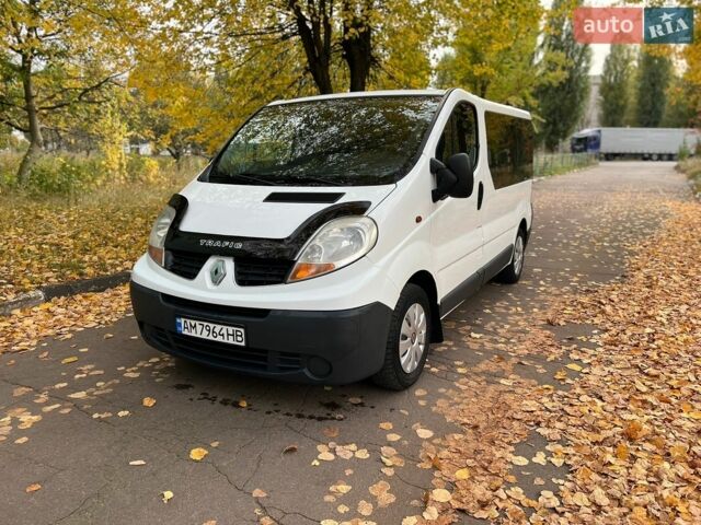 Білий Рено Трафік, об'ємом двигуна 2 л та пробігом 350 тис. км за 7999 $, фото 26 на Automoto.ua