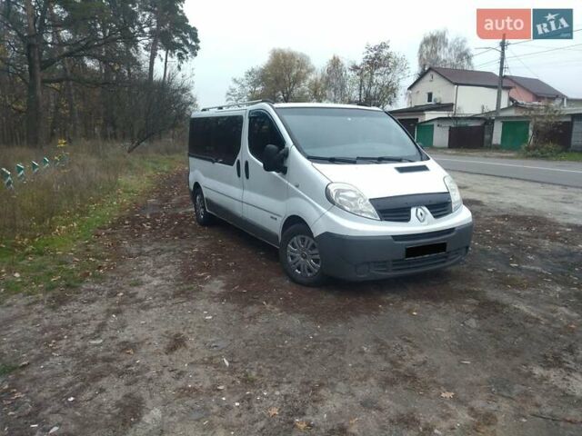 Белый Рено Трафик, объемом двигателя 2 л и пробегом 311 тыс. км за 7600 $, фото 6 на Automoto.ua