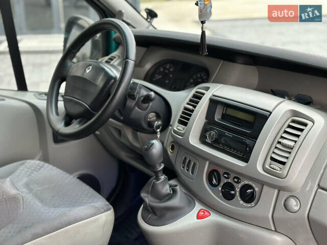 Рено Трафик 2007 в Черновцах на Automoto.ua Белый Рено Трафик, объемом двигателя 2 л и пробегом 400 тыс. км за 8000 $, фото 18 на Automoto.ua