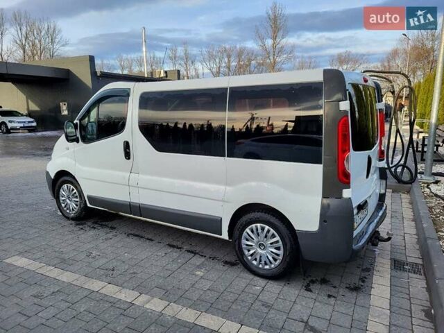 Белый Рено Трафик, объемом двигателя 0 л и пробегом 257 тыс. км за 8200 $, фото 2 на Automoto.ua