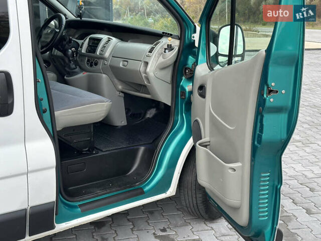 Рено Трафик 2007 в Черновцах на Automoto.ua Белый Рено Трафик, объемом двигателя 2 л и пробегом 400 тыс. км за 8000 $, фото 17 на Automoto.ua