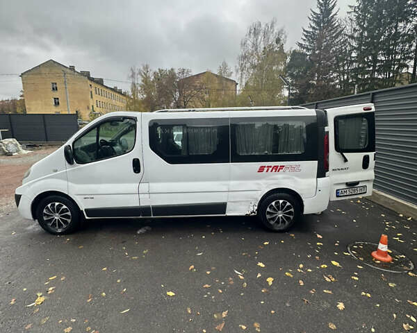 Белый Рено Трафик, объемом двигателя 2 л и пробегом 410 тыс. км за 8800 $, фото 8 на Automoto.ua