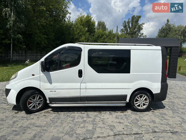 Белый Рено Трафик, объемом двигателя 2 л и пробегом 450 тыс. км за 7700 $, фото 19 на Automoto.ua